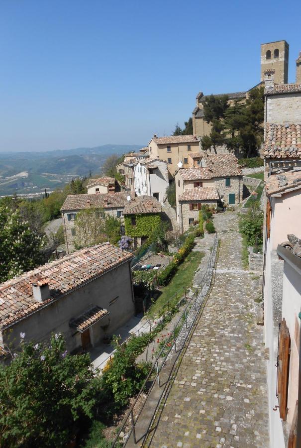 L'Androne B&B San Leo Exterior photo
